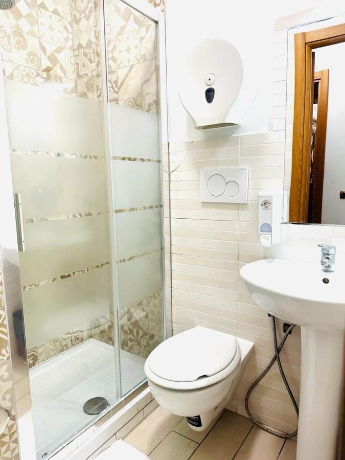 Rome Star Guesthouse Termini Buitenkant foto